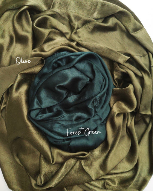 Satin%20SIlk%20Scark%20-%20Olive%20Green-01K5H0CPSZ6RM6Y680ZYRT7YYC.jpeg