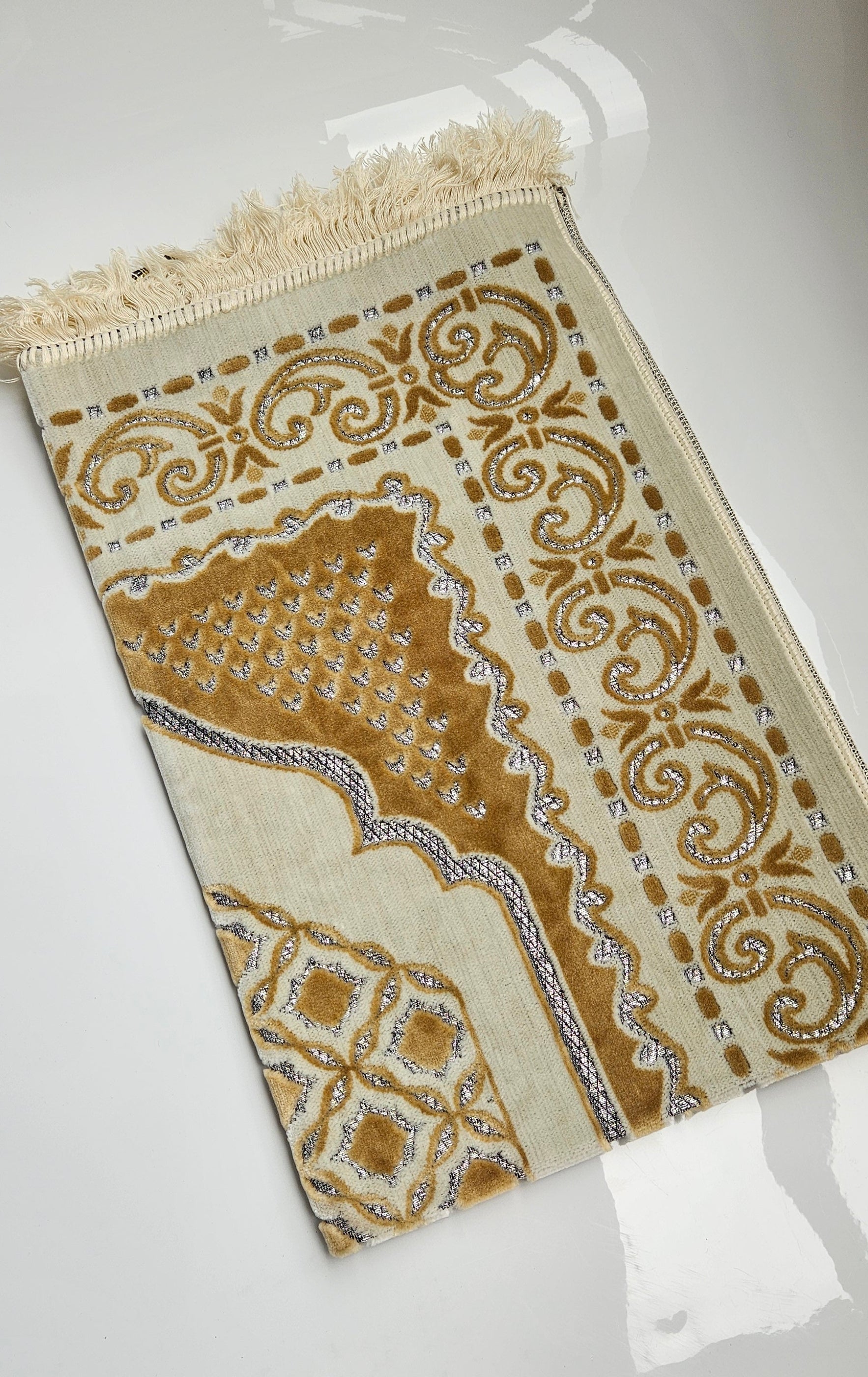 Standard Turkish Prayer Mat D4 - HadiyaSouq